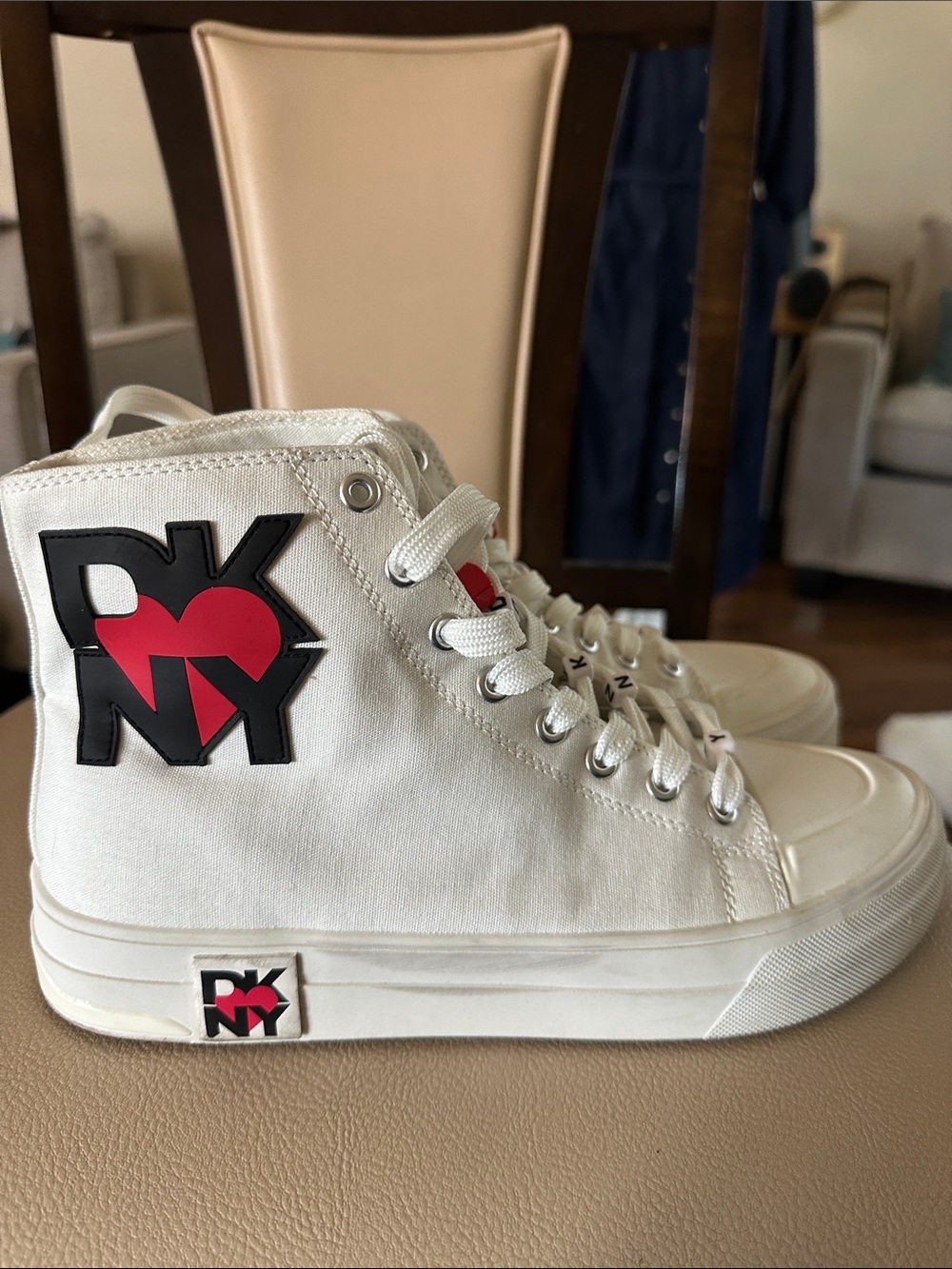 DKNY White High-Top Canvas Sneakers with Red Heart Logo Accent